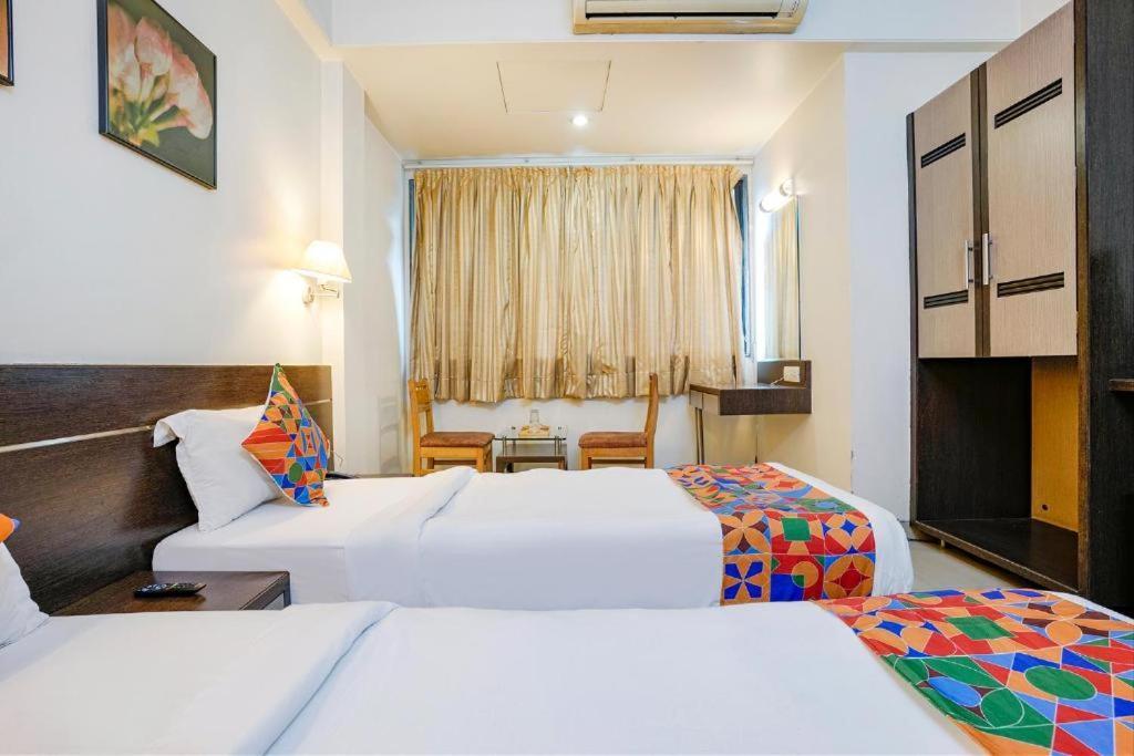 Hotel Gandharva Residency Swargate à Pune Extérieur photo