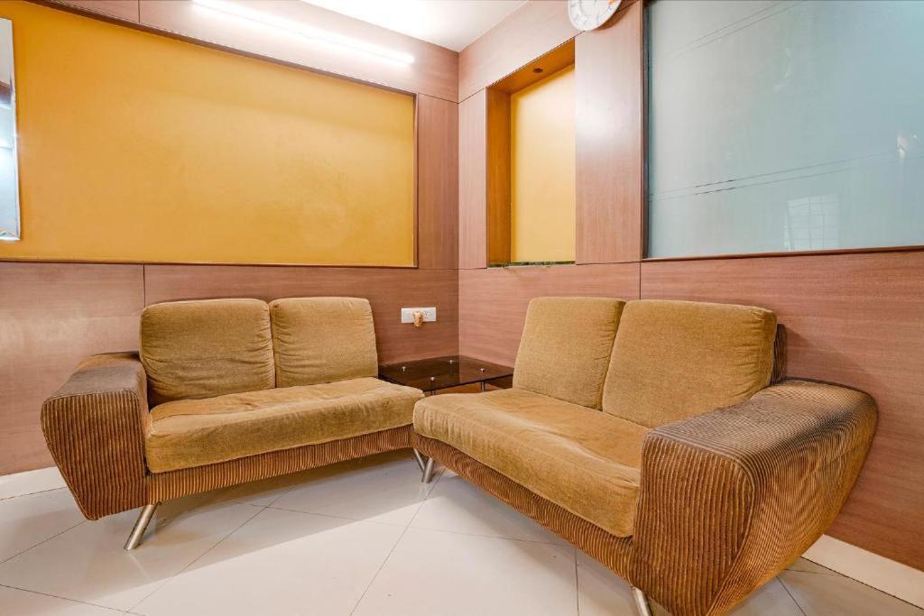 Hotel Gandharva Residency Swargate à Pune Extérieur photo