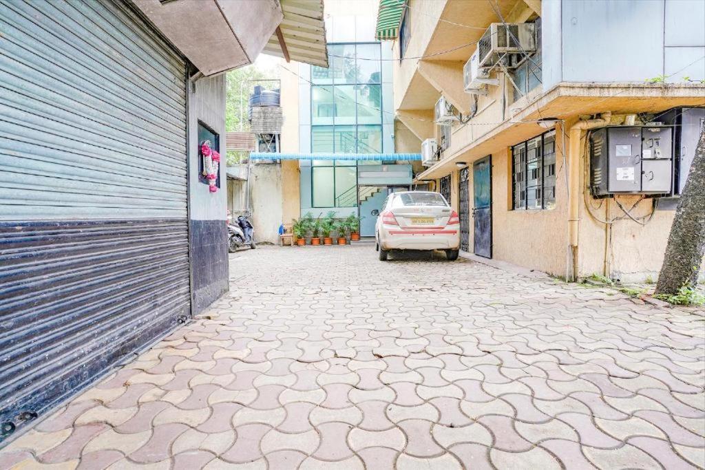 Hotel Gandharva Residency Swargate à Pune Extérieur photo